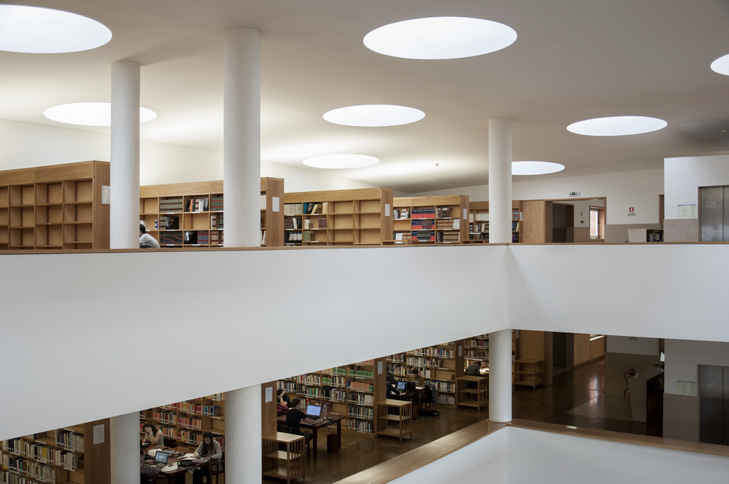 UNIVERSIDADE DE AVEIRO